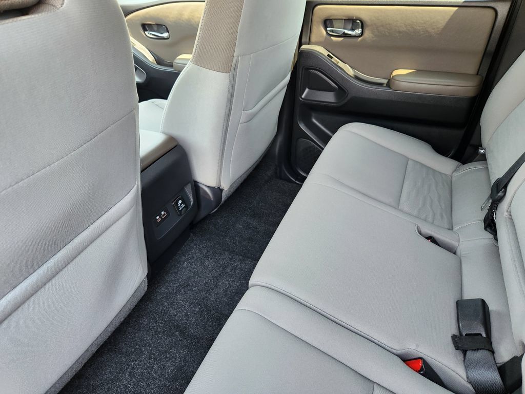 Certified 2022 Nissan Frontier SV AWD/4WD image 24