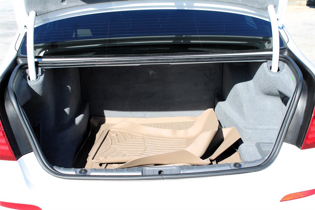 Used 2013 BMW 740Li image 37