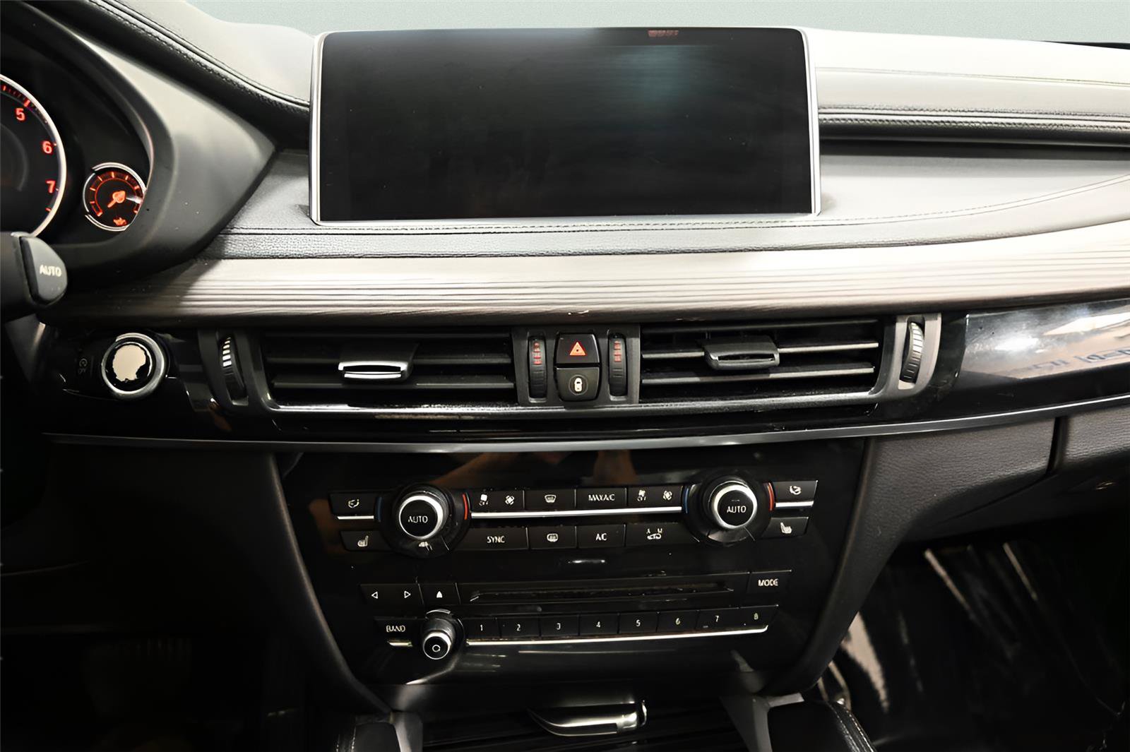 Used 2019 BMW X6 xDrive35i AWD/4WD image 23