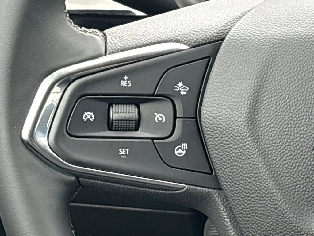 New 2025 Chevrolet Trax ACTIV w/ Driver Confidence Package FWD image 17