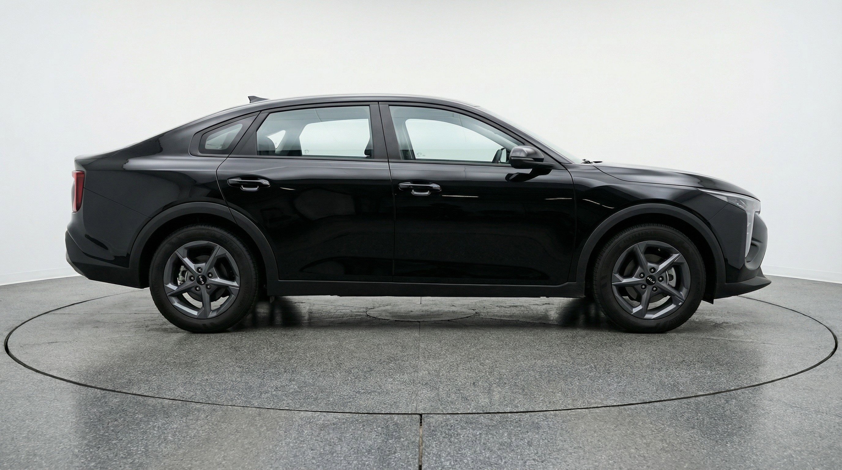 Used 2025 Kia K4 LXS image 11