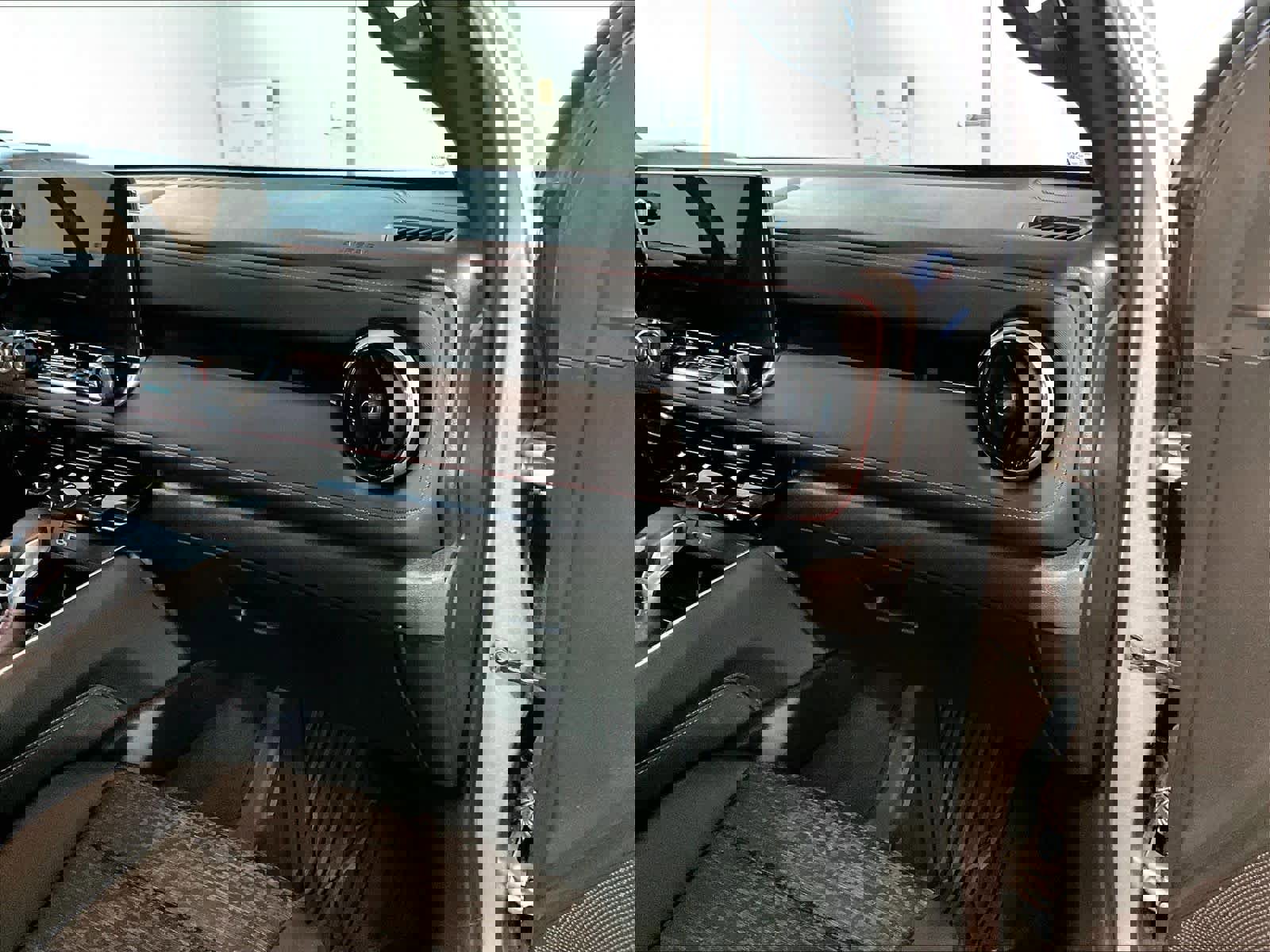 Used 2024 Chevrolet Colorado Z71 w/ Z71 Convenience Package 2 image 13