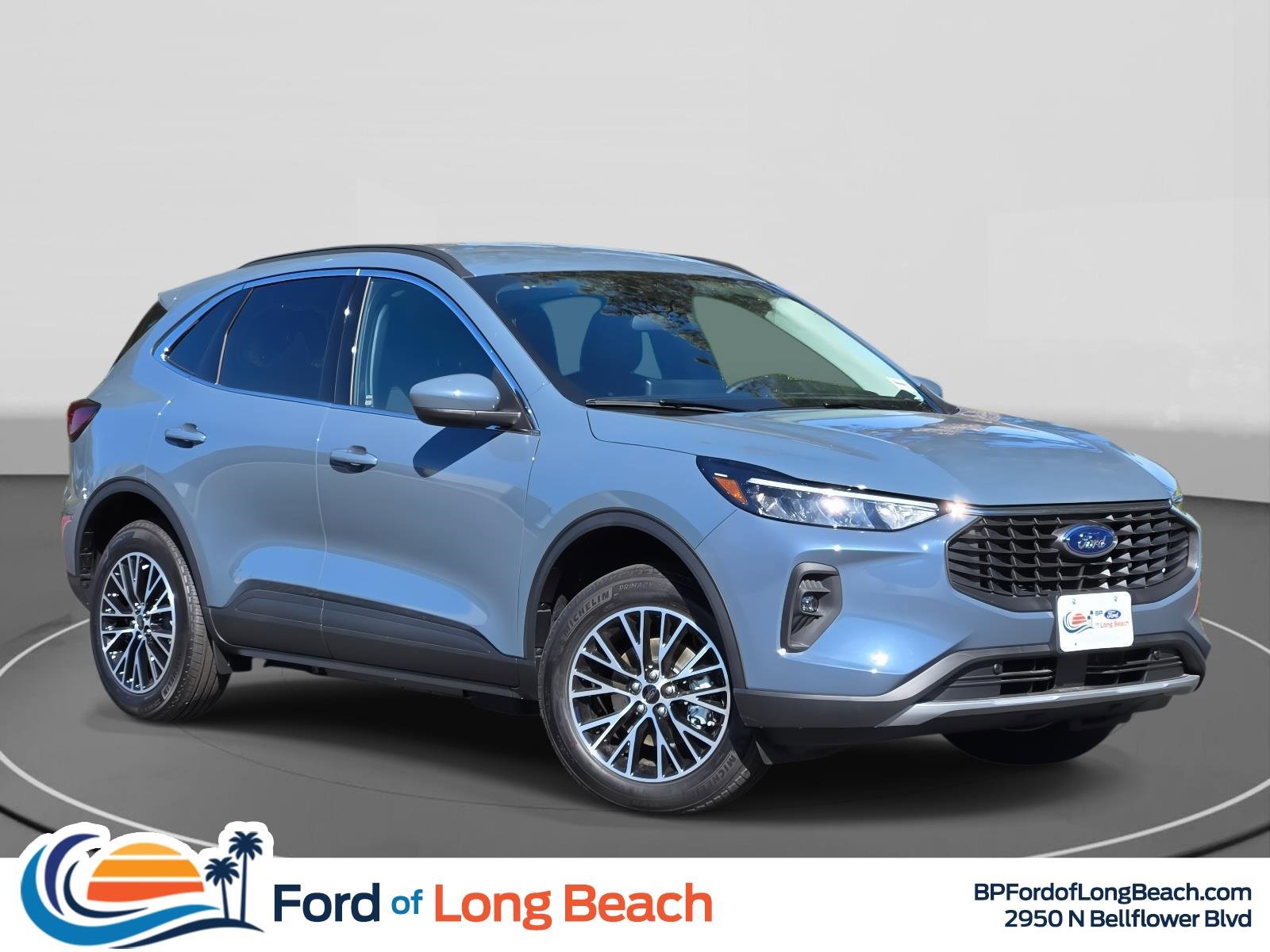 New 2025 Ford Escape SE