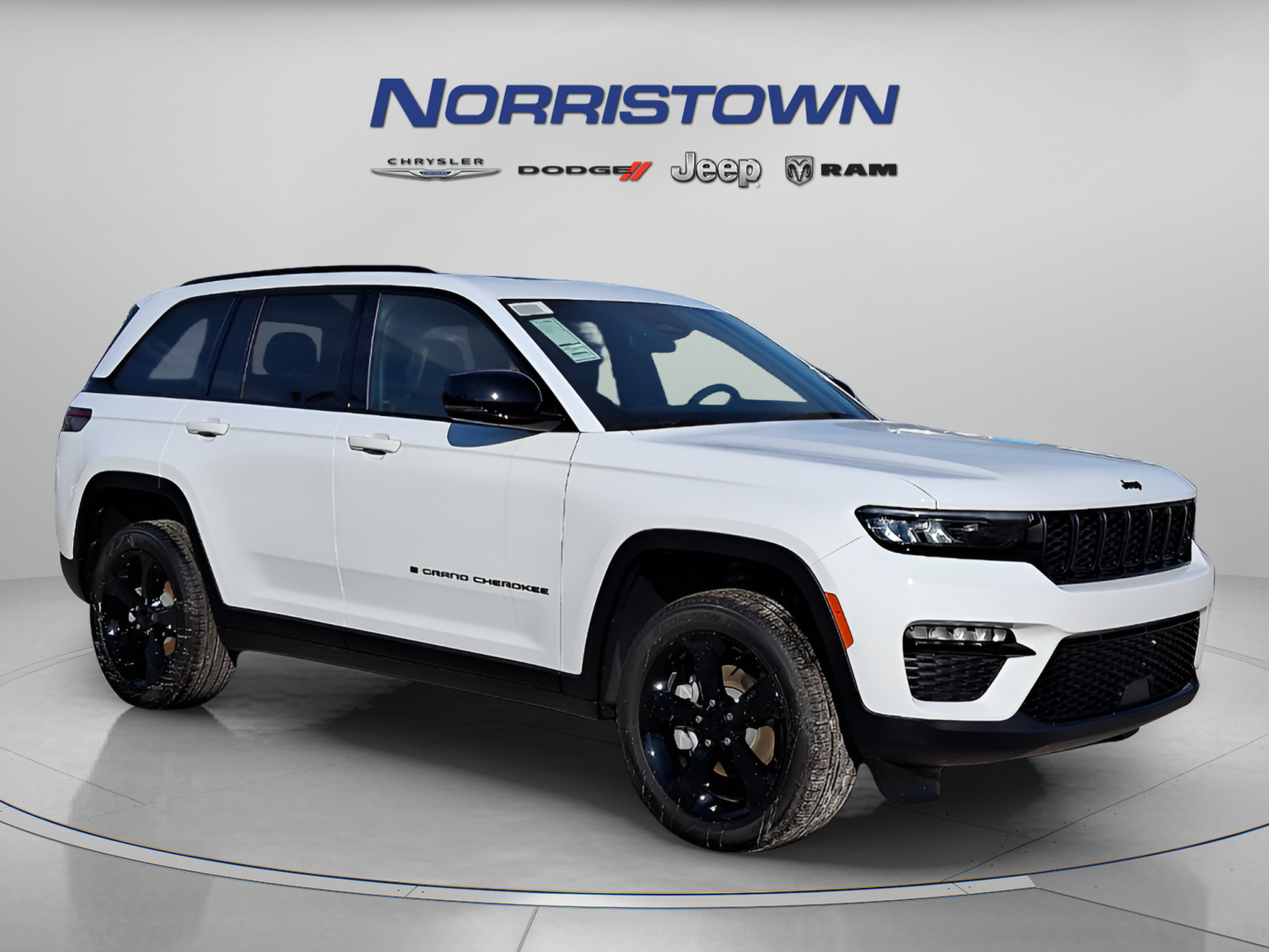 New 2025 Jeep Grand Cherokee Limited w/ Black Appearance Package