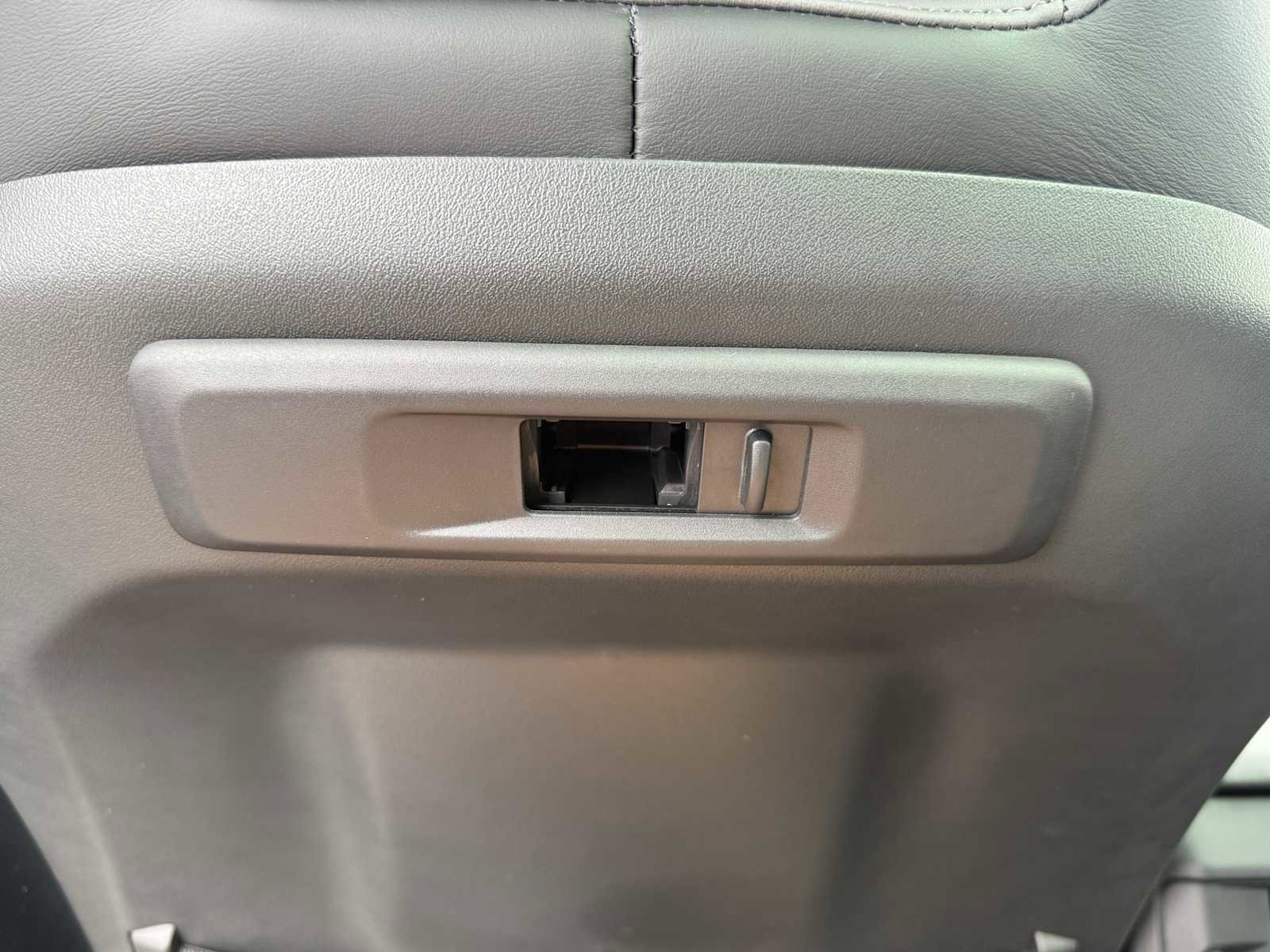 New 2025 BMW X3 xDrive30i w/ Premium Package image 24