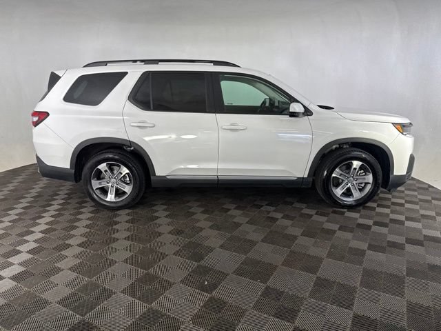 Certified 2026 Honda Pilot EX-L image 4