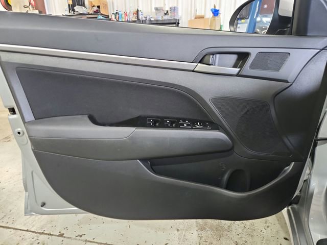 Used 2017 Hyundai Elantra Value Edition w/ Cargo Package FWD image 16