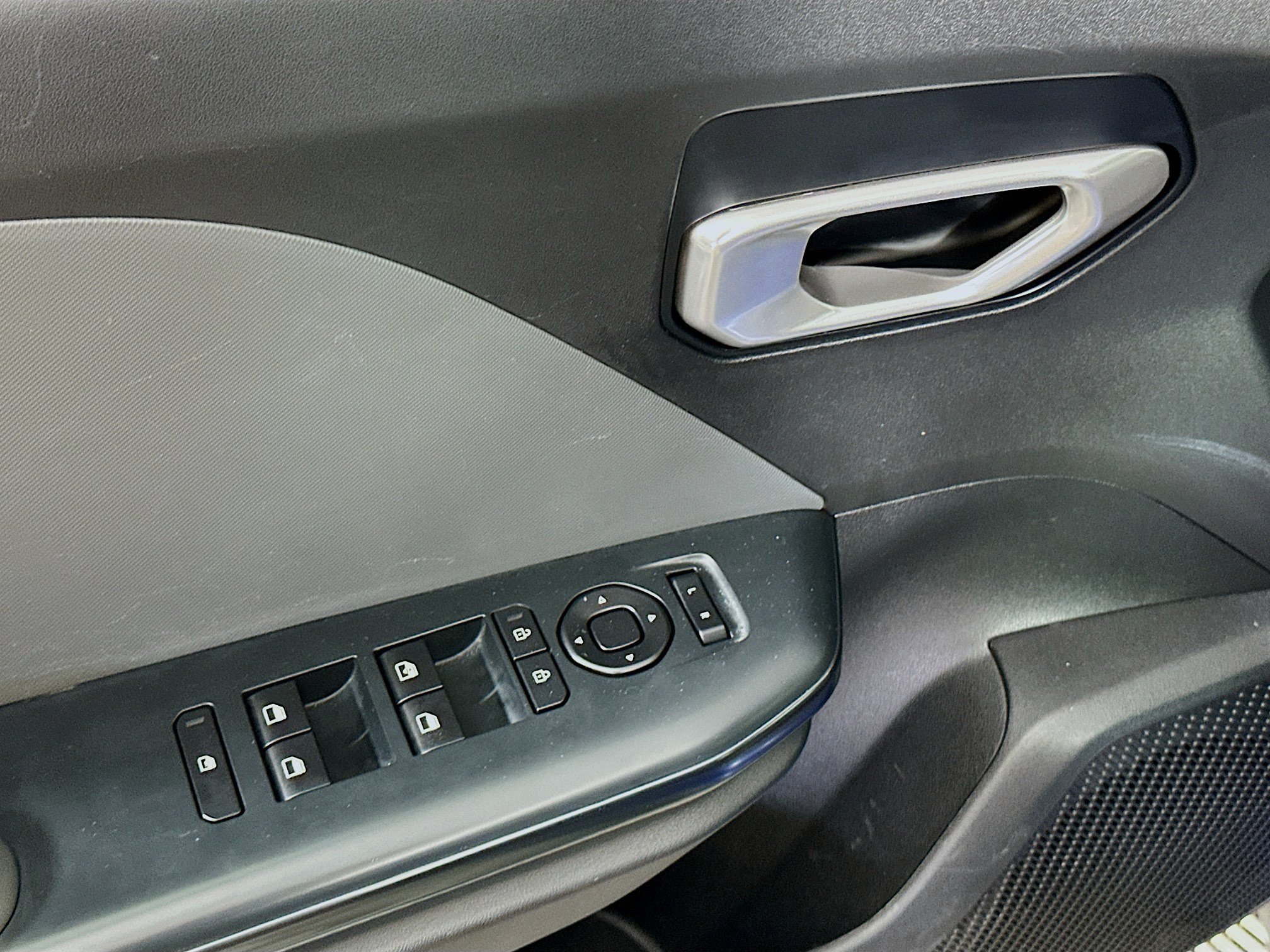 Used 2025 Kia K4 FWD image 15