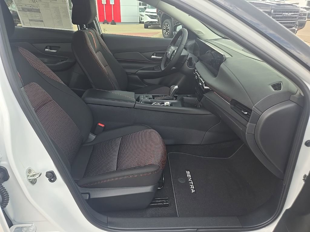 New 2026 Nissan Sentra SR image 24