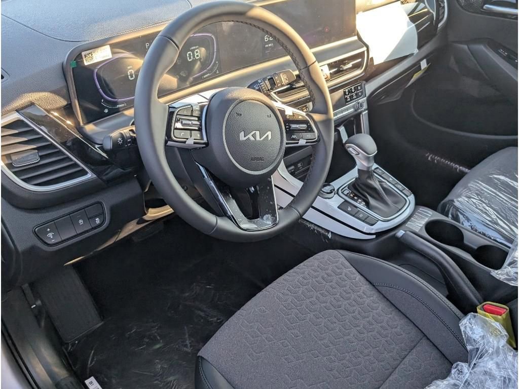New 2026 Kia Seltos S image 14