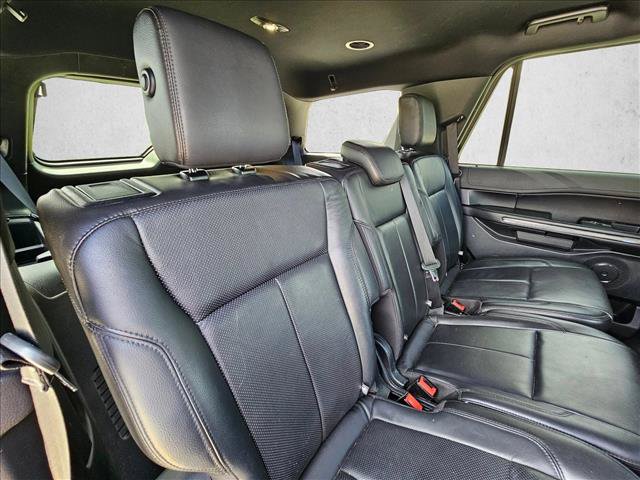 Used 2018 Ford Expedition XLT w/ Equipment Group 201A RWD image 19