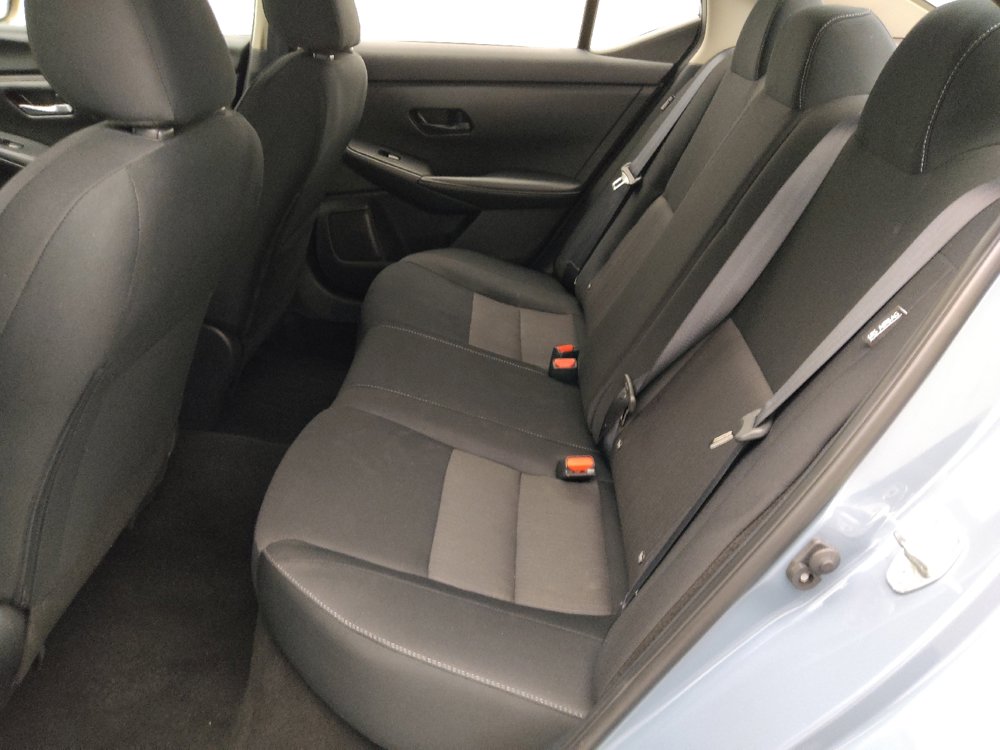 Used 2025 Nissan Sentra SV image 18