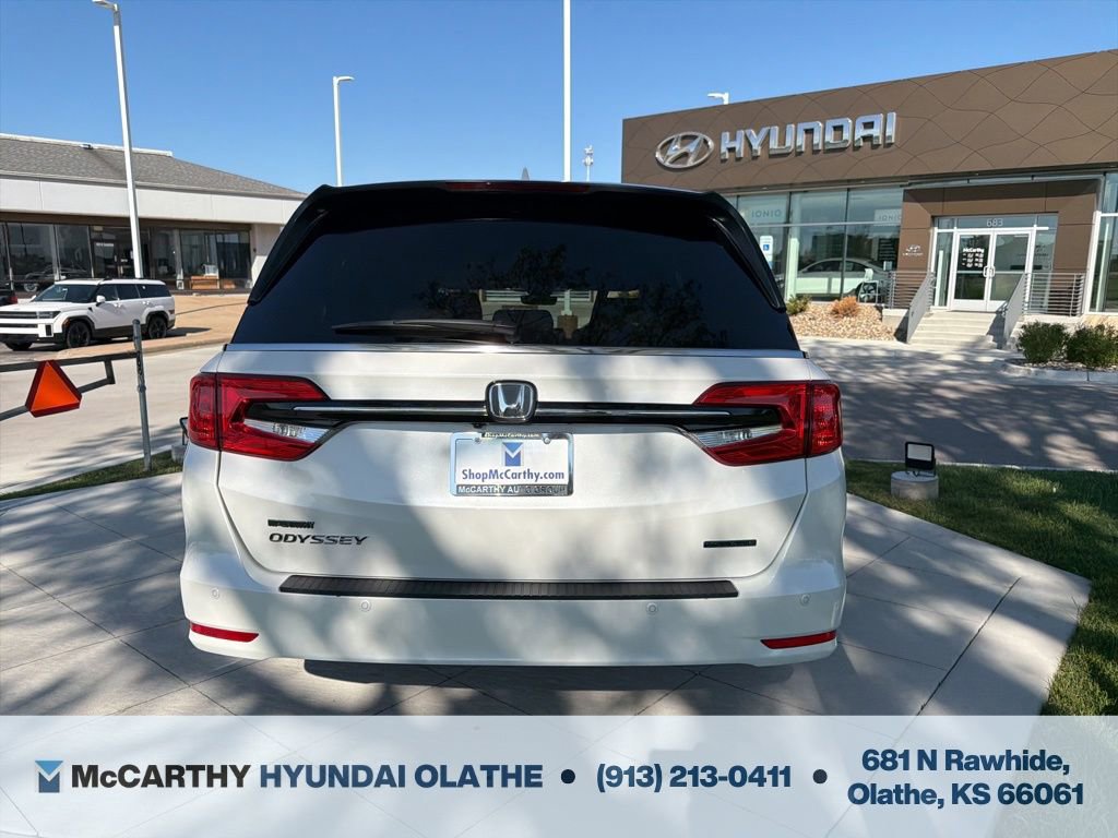 Used 2023 Honda Odyssey Touring image 15