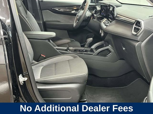 Used 2025 Chevrolet TrailBlazer LT FWD image 24