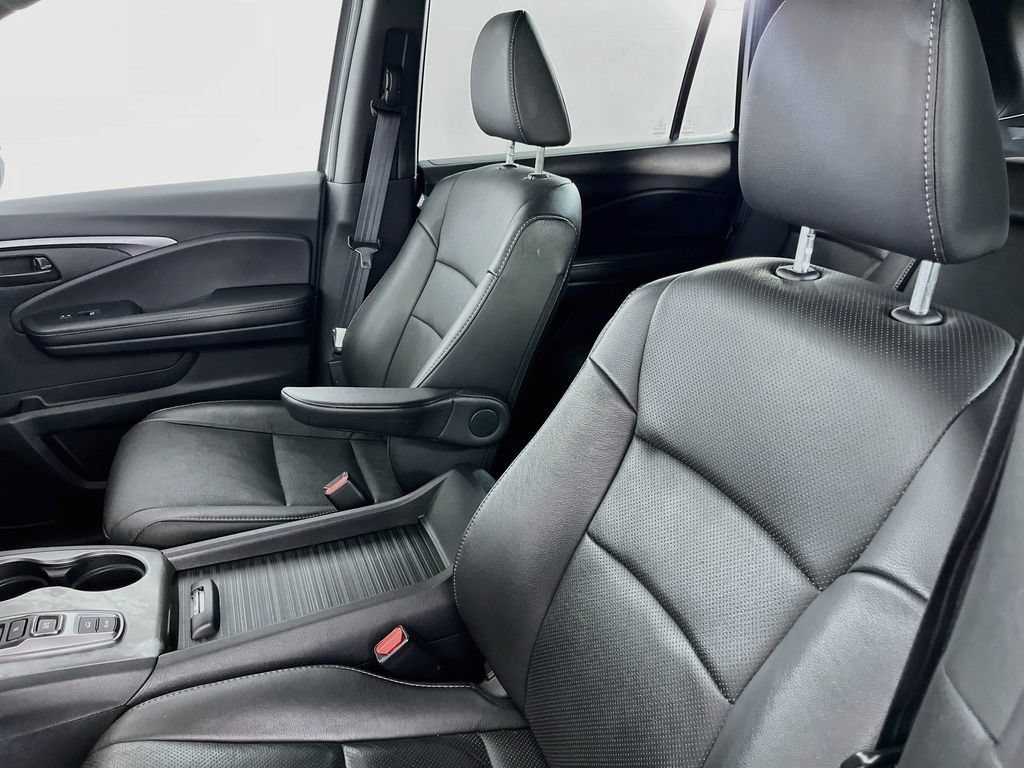 Used 2023 Honda Passport EX-L image 28
