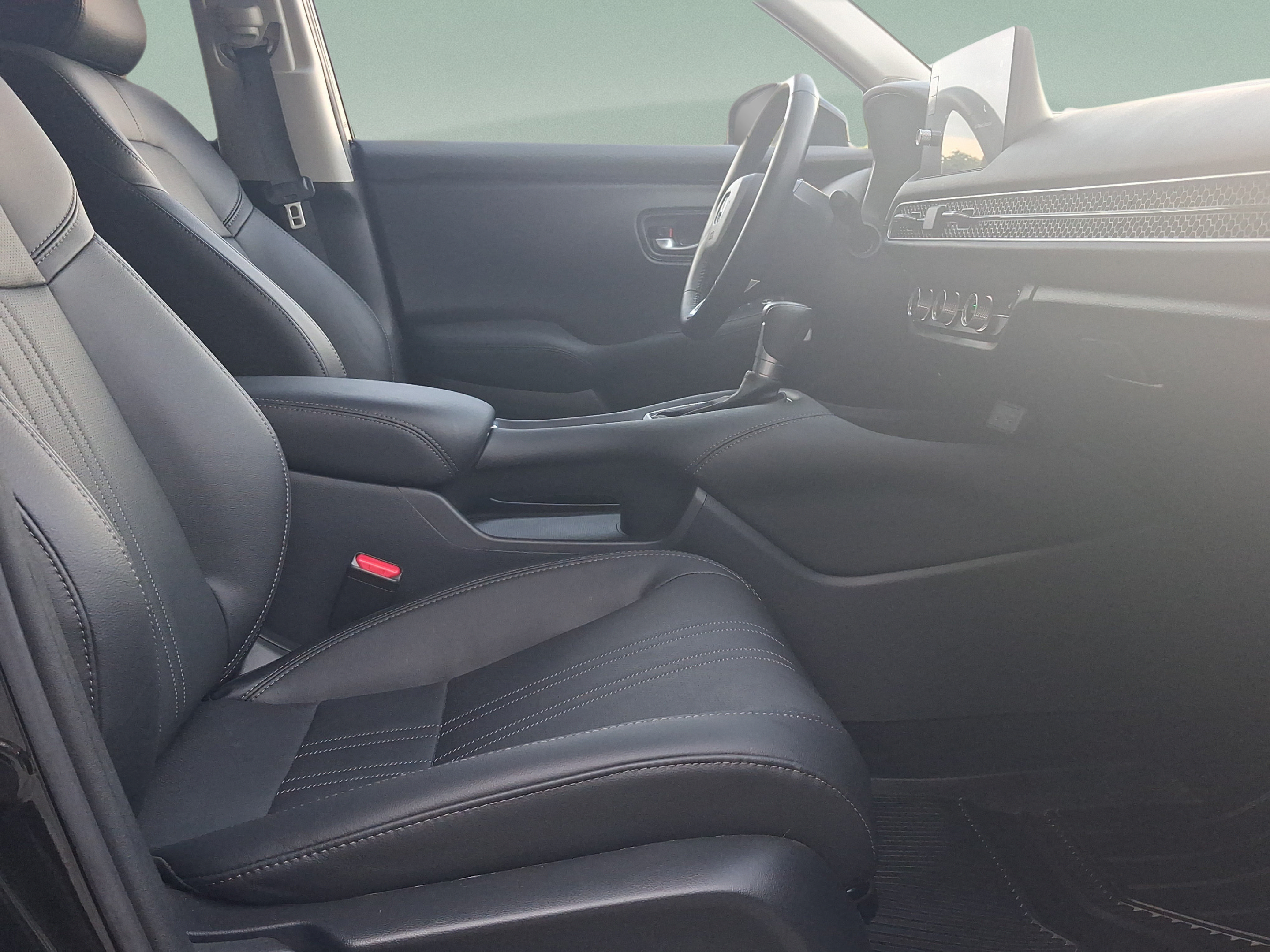 Used 2026 Honda HR-V EX-L image 28