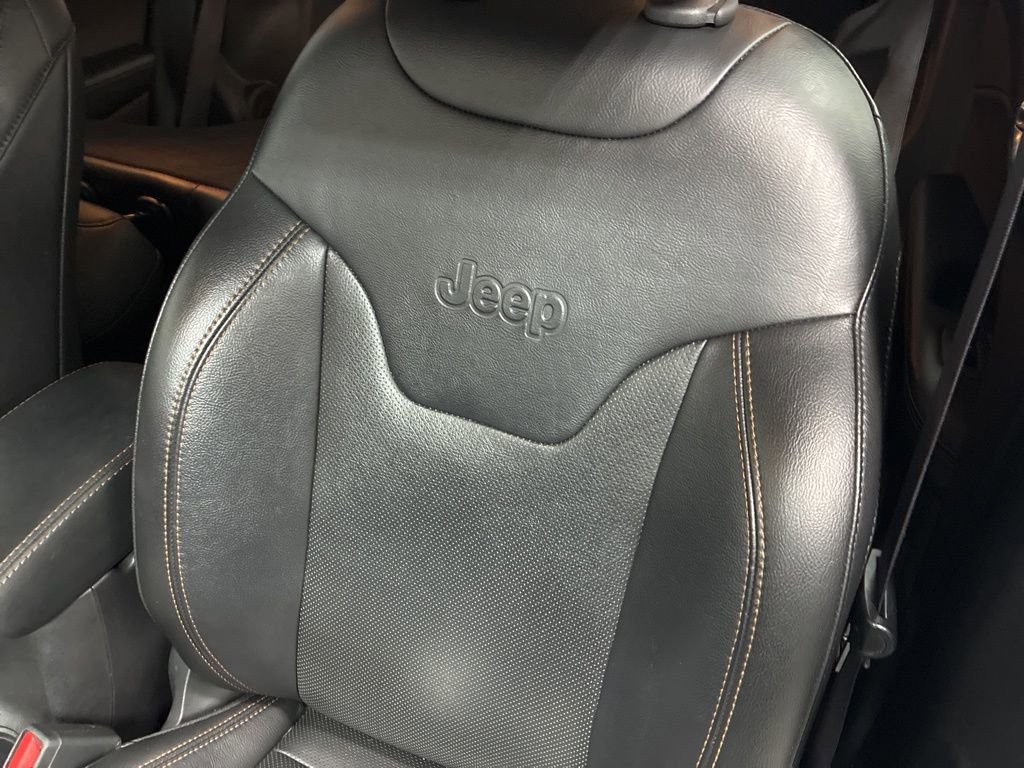 Used 2019 Jeep Compass Limited w/ Premium Lighting Group image 24