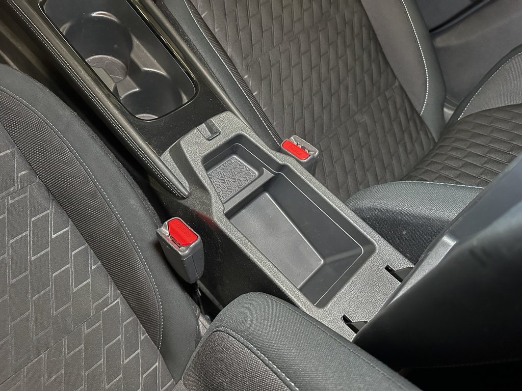 Used 2023 Nissan Kicks SV FWD image 32