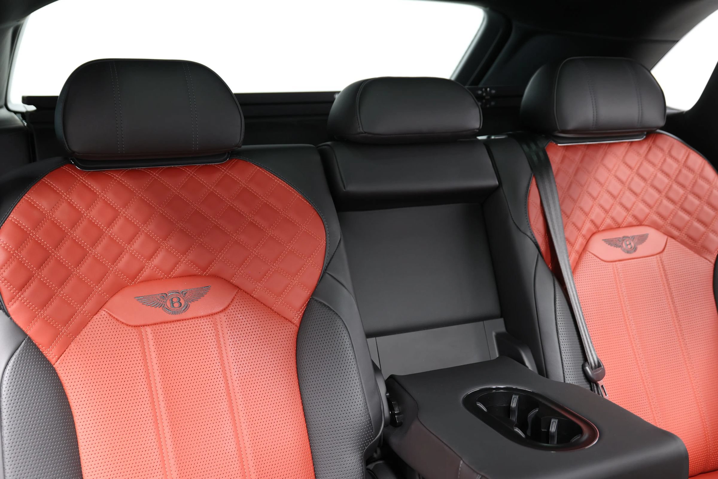 Used 2022 Bentley Bentayga AWD/4WD image 92