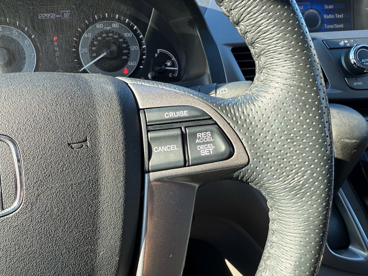 Used 2015 Honda Odyssey EX-L image 17