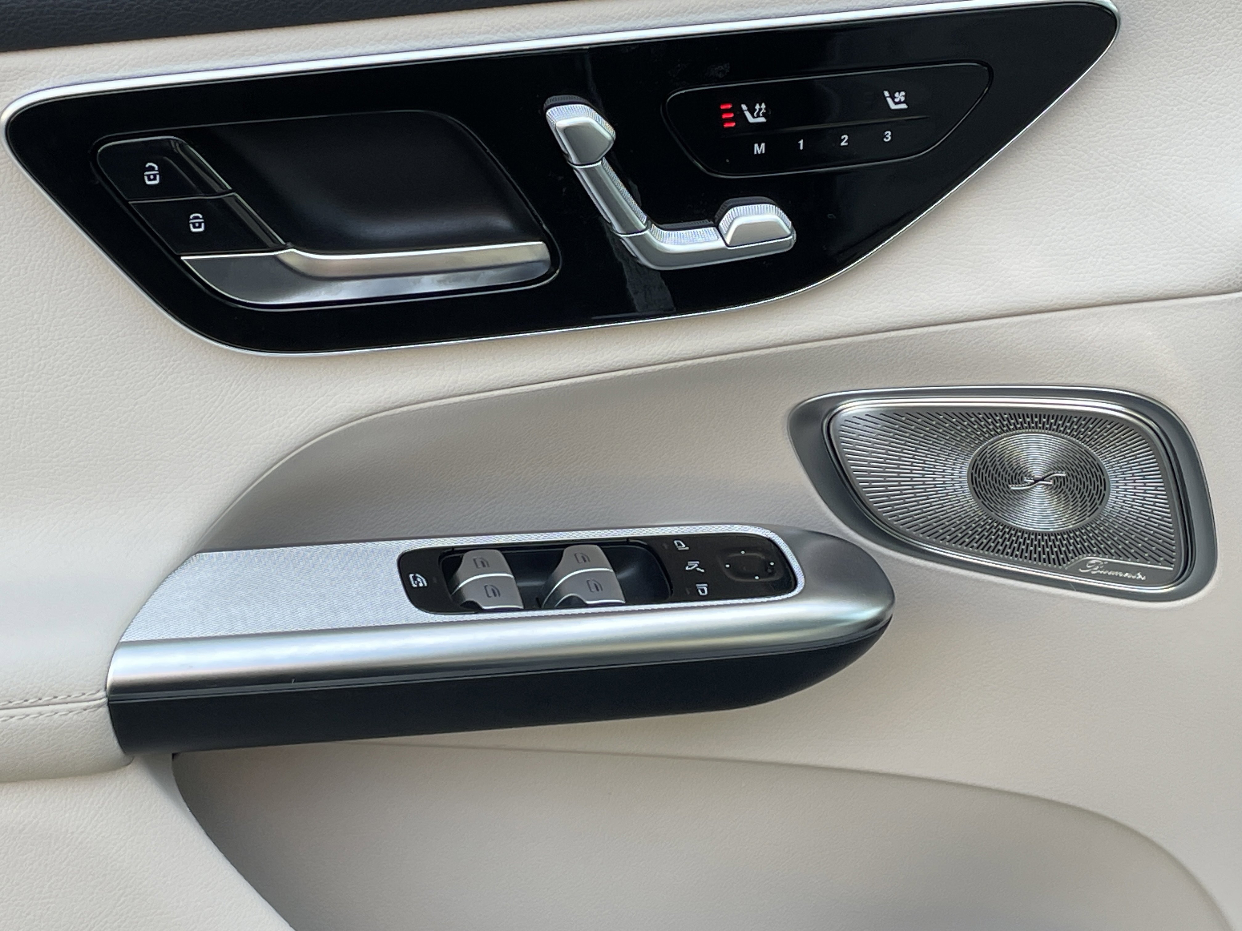 New 2026 Mercedes-Benz GLC 300 image 18