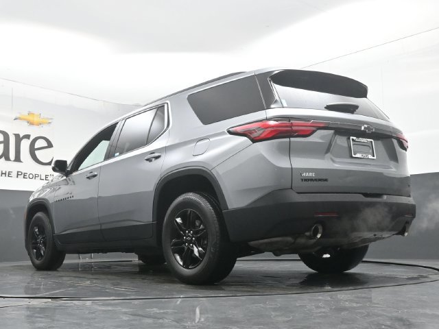 Used 2023 Chevrolet Traverse LT FWD image 5