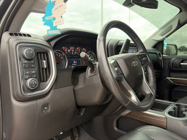 Used 2020 Chevrolet Silverado 1500 LT Trail Boss w/ Midnight Edition AWD/4WD image 13