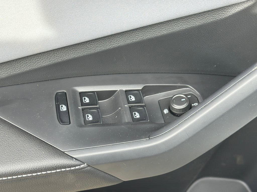 New 2026 Volkswagen Jetta SE FWD image 21