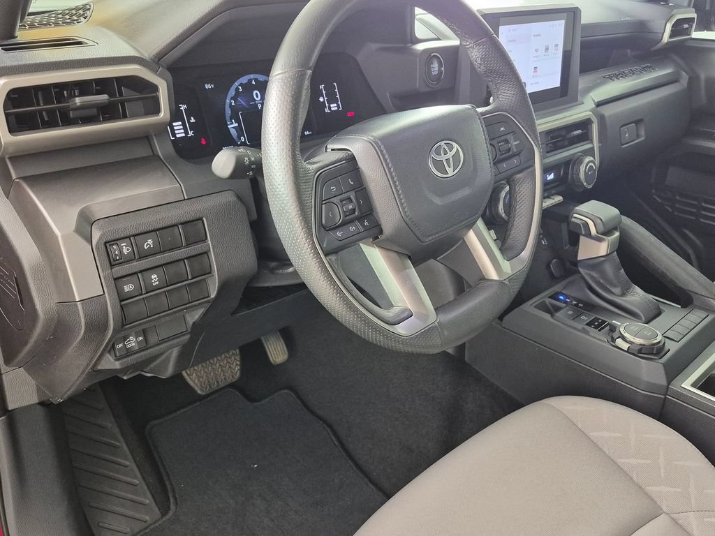Used 2024 Toyota Tacoma SR5 w/ SR5 Upgrade Package AWD/4WD image 11