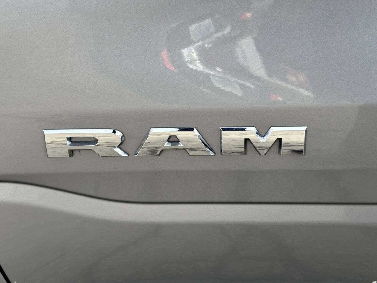 Used 2021 RAM 1500 Laramie AWD/4WD image 11