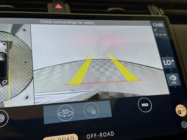 Used 2026 Land Rover Range Rover Velar Dynamic SE image 17