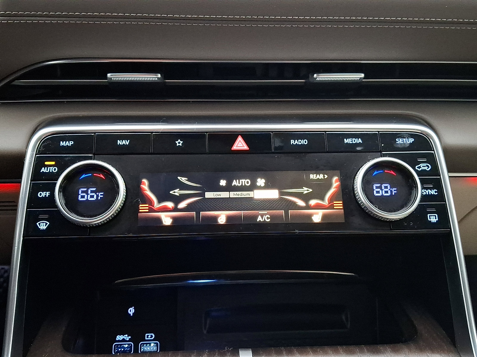 Certified 2023 Genesis GV80 2.5T image 15