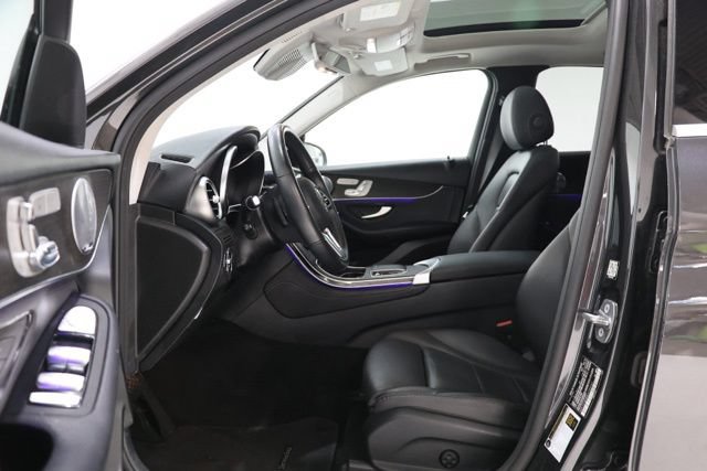 Used 2020 Mercedes-Benz GLC 300 4MATIC image 17