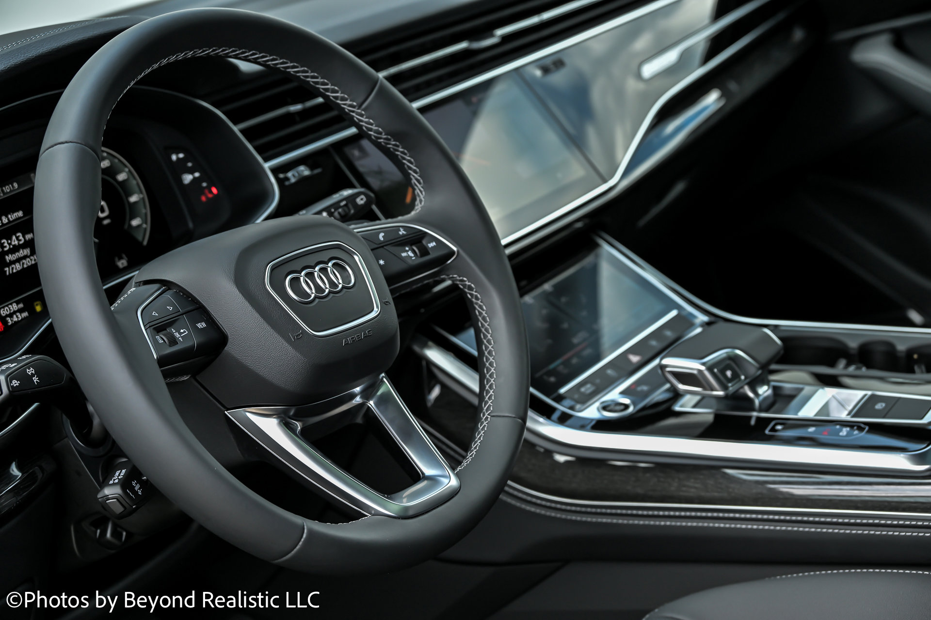 Used 2025 Audi Q7 3.0T Premium Plus image 33