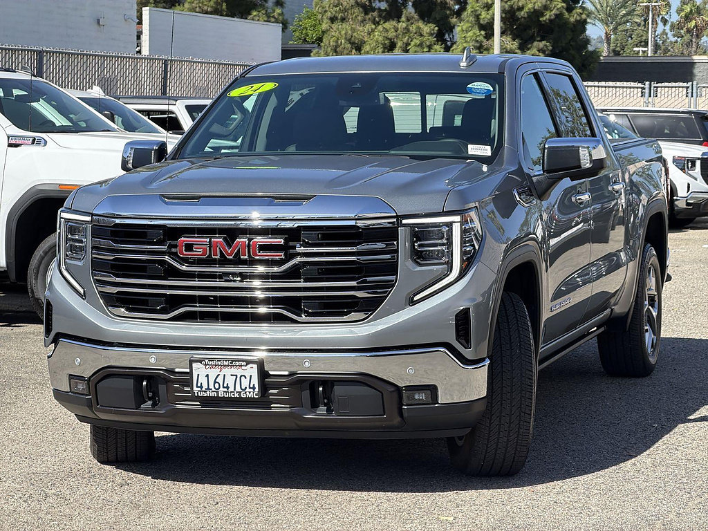 Used 2024 GMC Sierra 1500 SLT w/ SLT Premium Plus Package AWD/4WD image 3