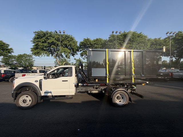 New 2026 Ford F550 4x4 Regular Cab Super Duty image 3