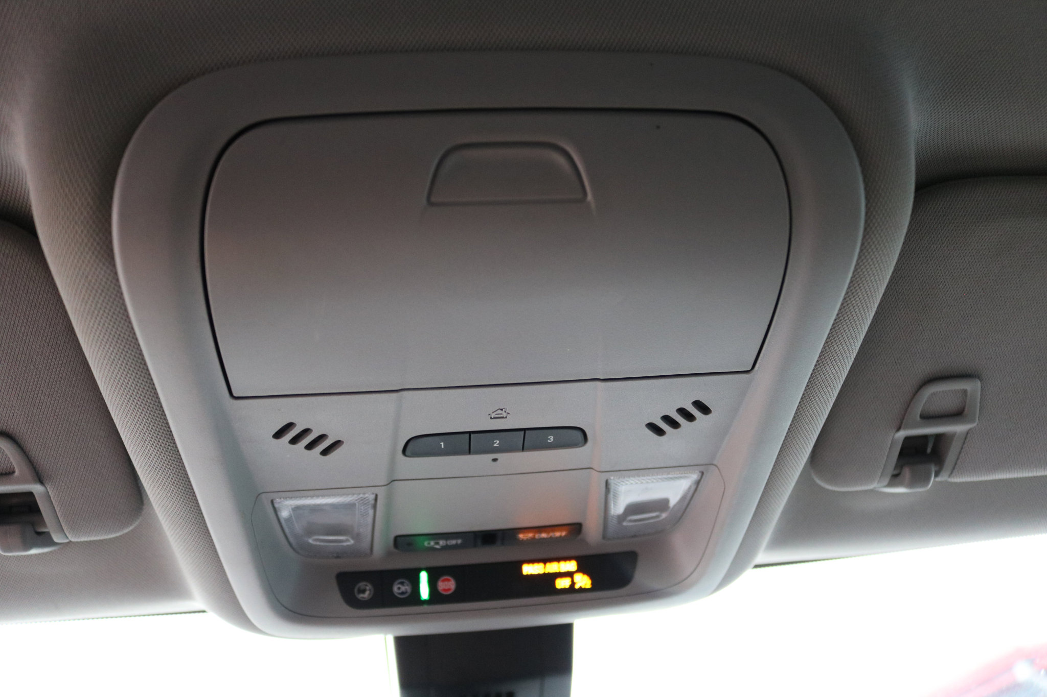 Used 2023 GMC Terrain SLT image 26