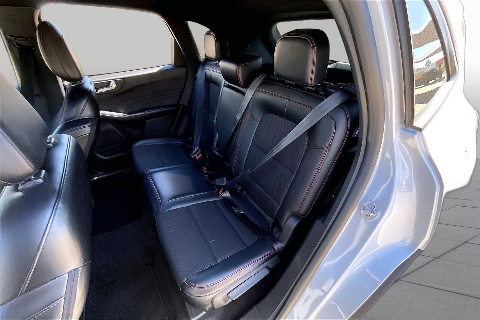 Used 2025 Ford Escape ST-Line FWD image 20