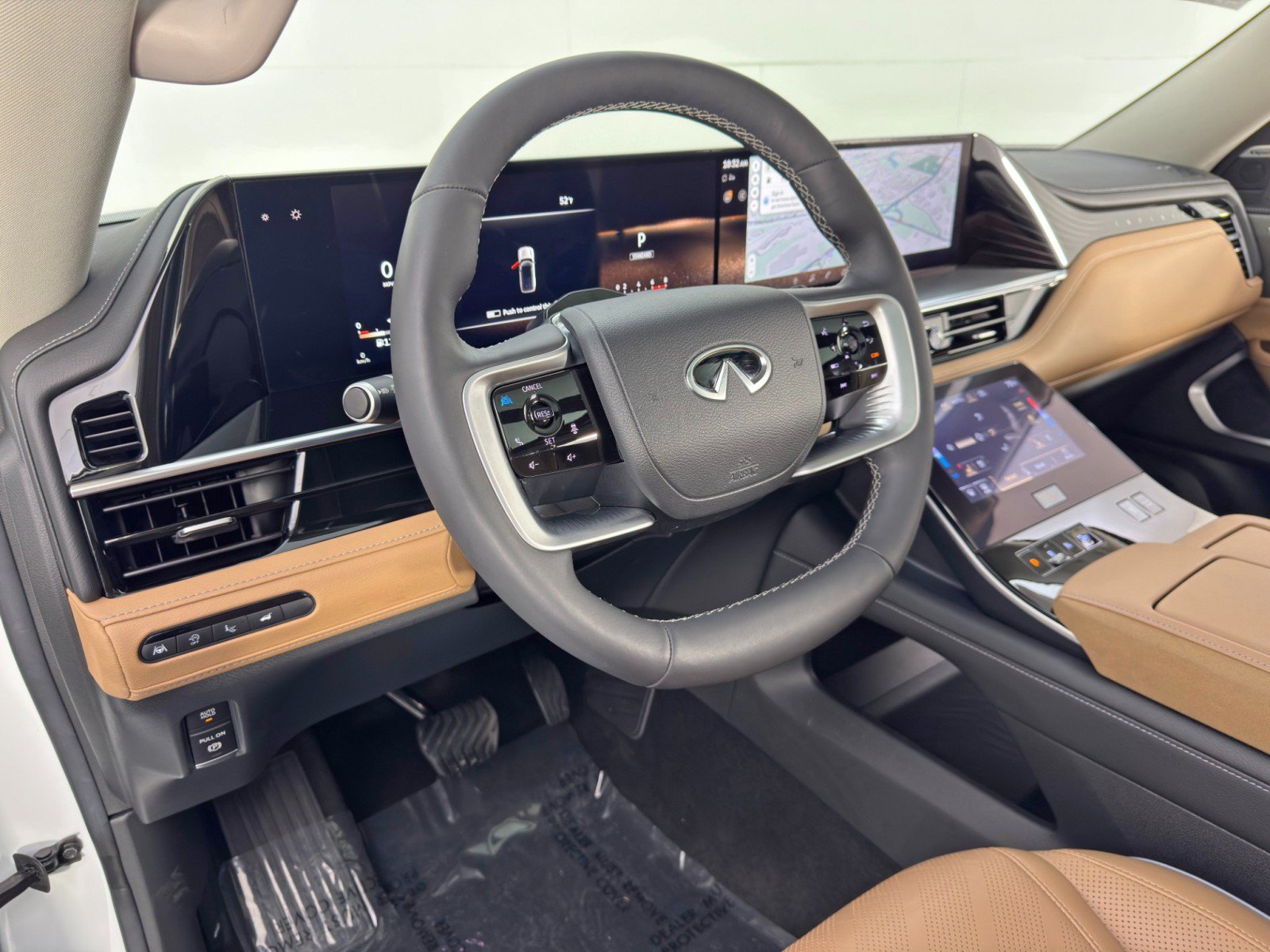 Used 2025 INFINITI QX80 Luxe w/ Cargo Package AWD/4WD image 14