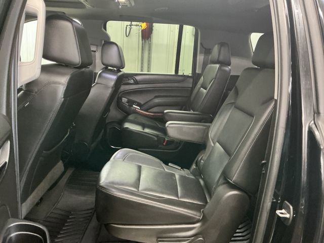 Used 2019 Chevrolet Suburban Premier image 39