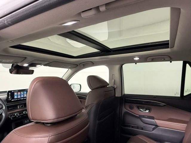 Used 2025 Honda Pilot Elite image 38