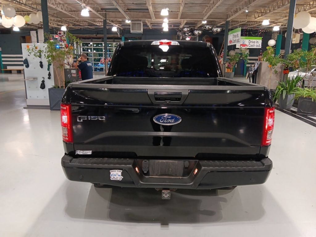Used 2017 Ford F150 XLT w/ Equipment Group 302A Luxury AWD/4WD image 15