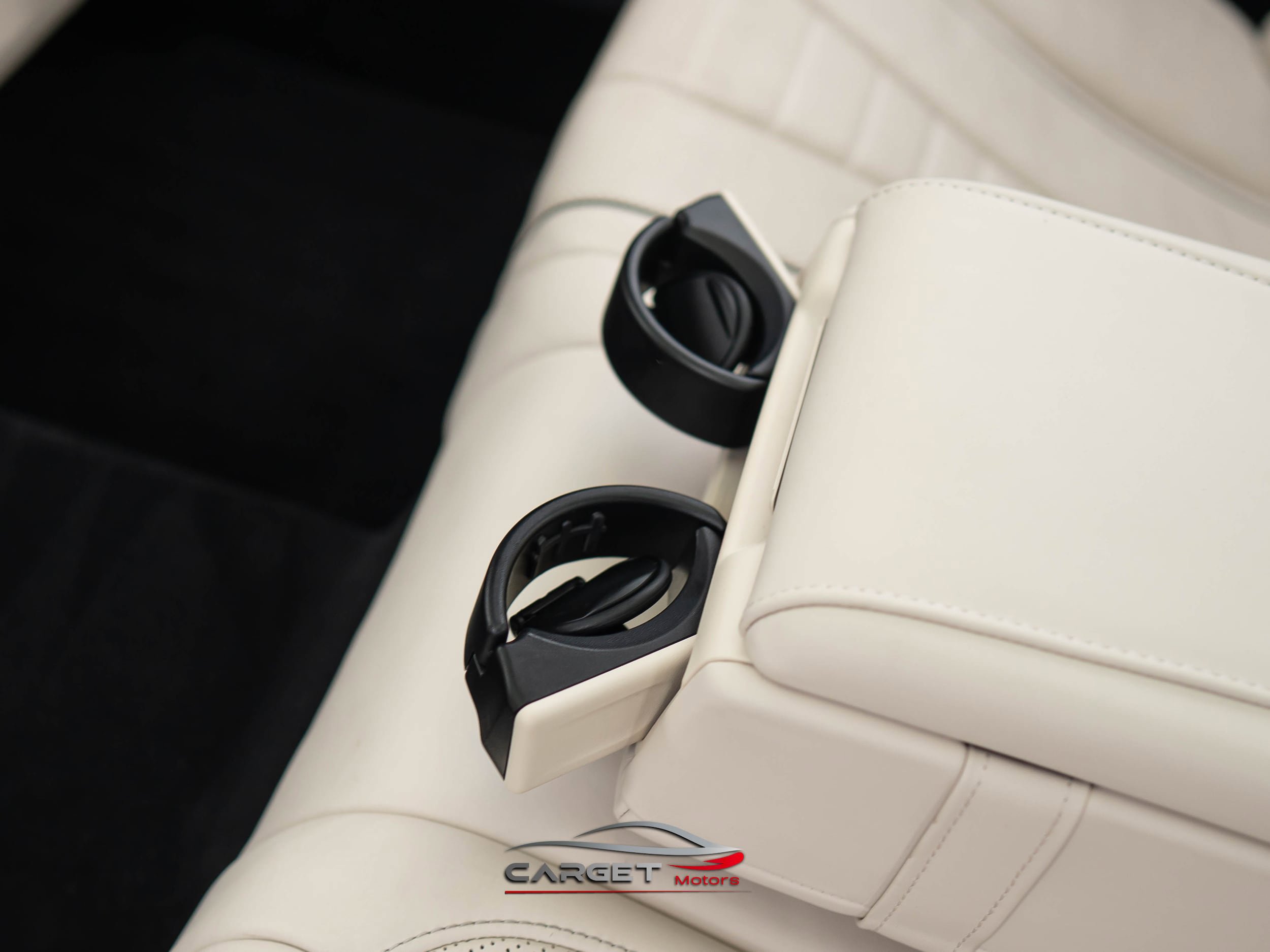 Used 2018 Mercedes-Benz S 560 Sedan image 22
