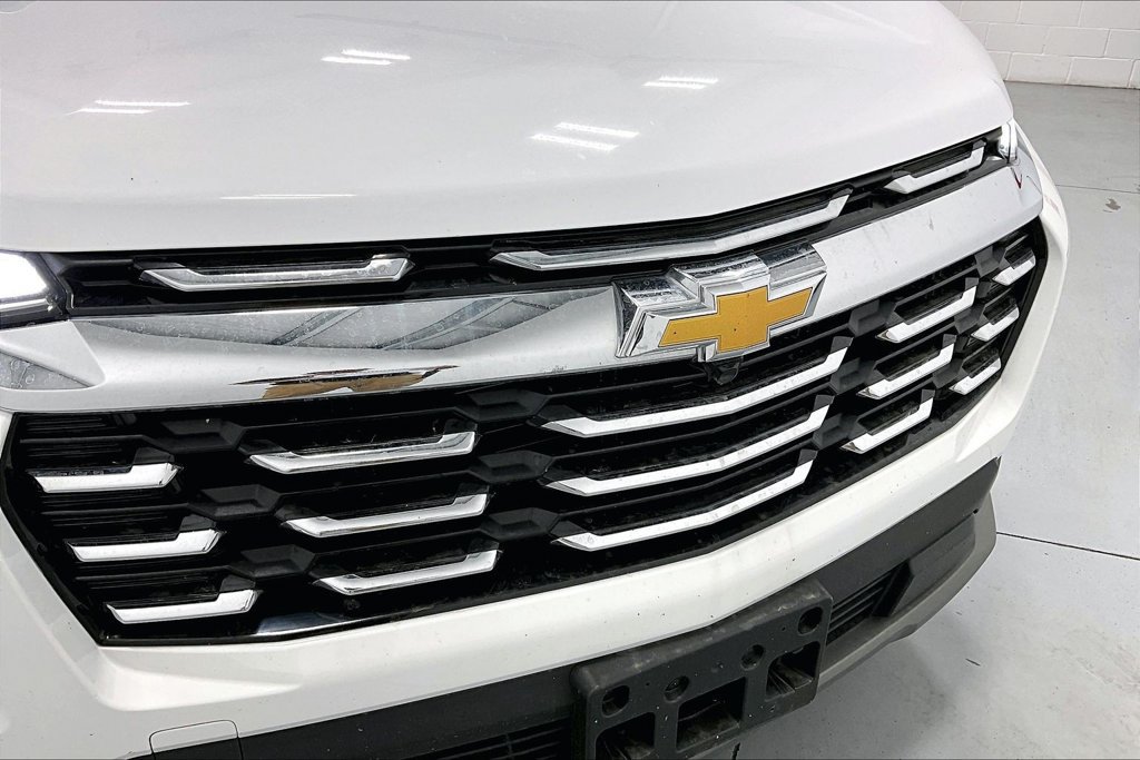Used 2025 Chevrolet Equinox LT AWD/4WD image 33