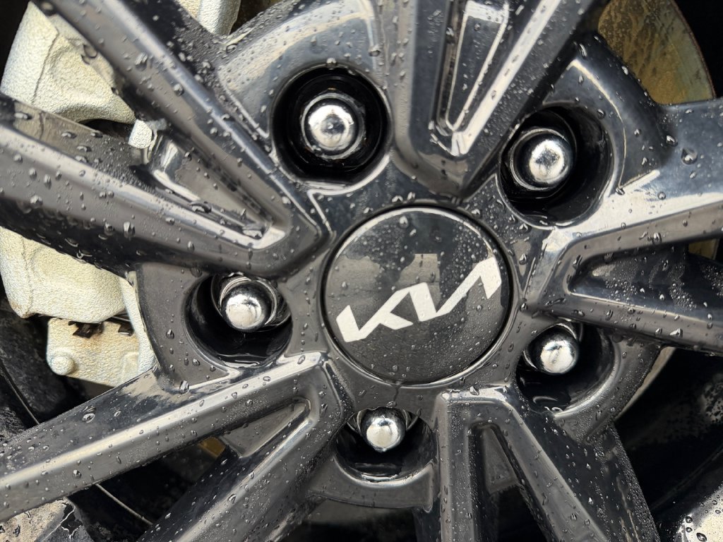 Used 2024 Kia Forte LXS FWD image 29