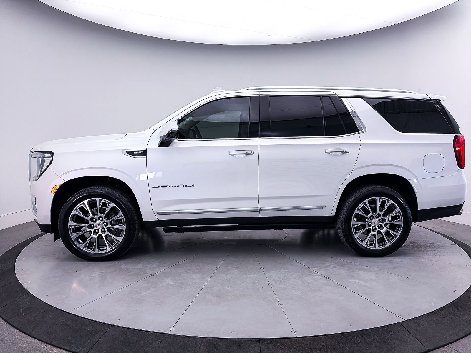 Used 2024 GMC Yukon Denali w/ Max Trailering Package image 43