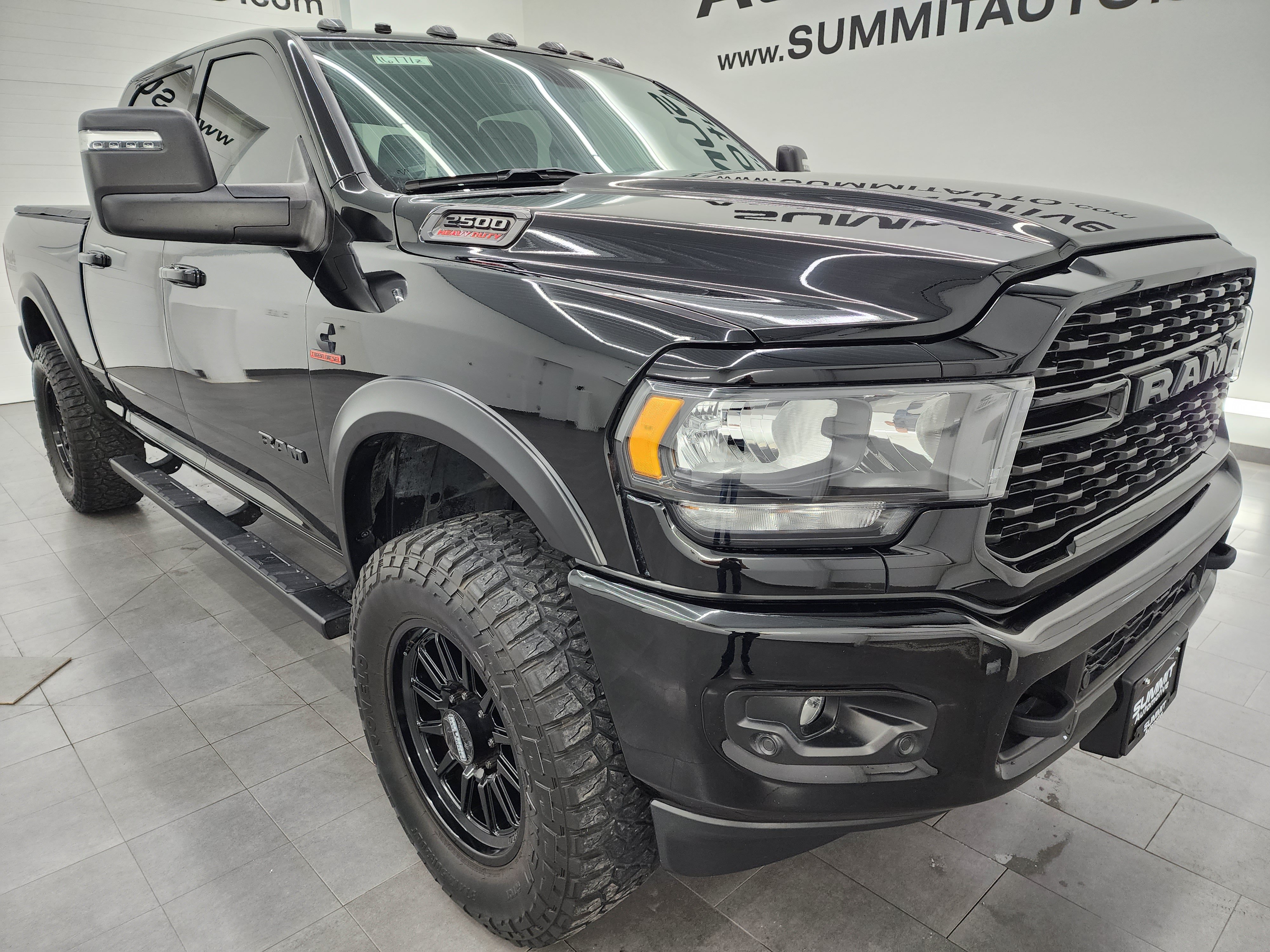 Used 2024 RAM 2500 Lone Star w/ Night Edition AWD/4WD image 2