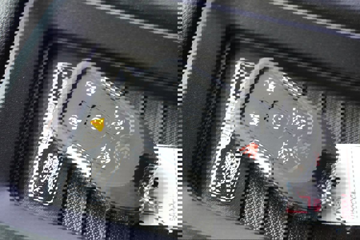 Used 2017 GMC Yukon XL SLT w/ Open Road Package image 37