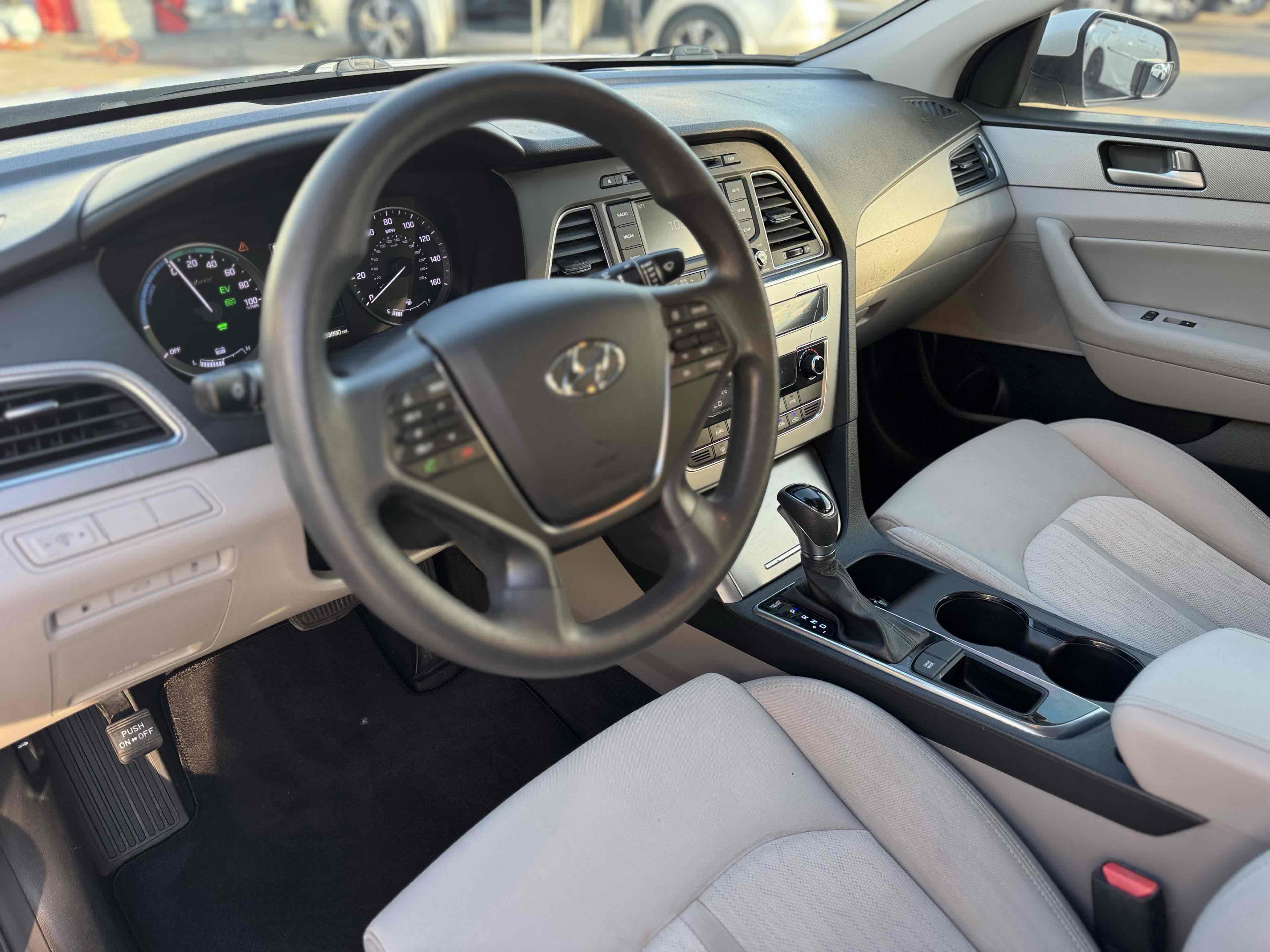 Used 2016 Hyundai Sonata SE FWD image 10
