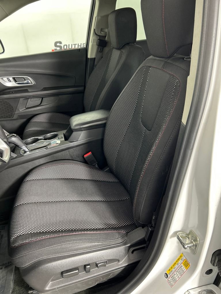 Used 2017 Chevrolet Equinox LT w/ Convenience Package image 11